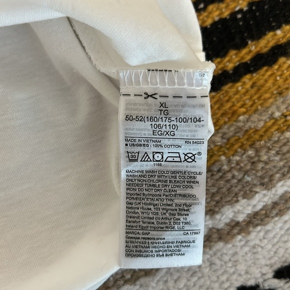 NWT Gap Shoulder-pad Muscle Shirt - Picture 4 of 6